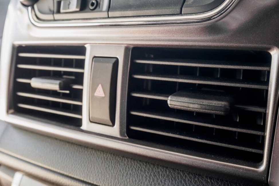 Ar condicionado portátil para carros: É eficiente para viagens longas?